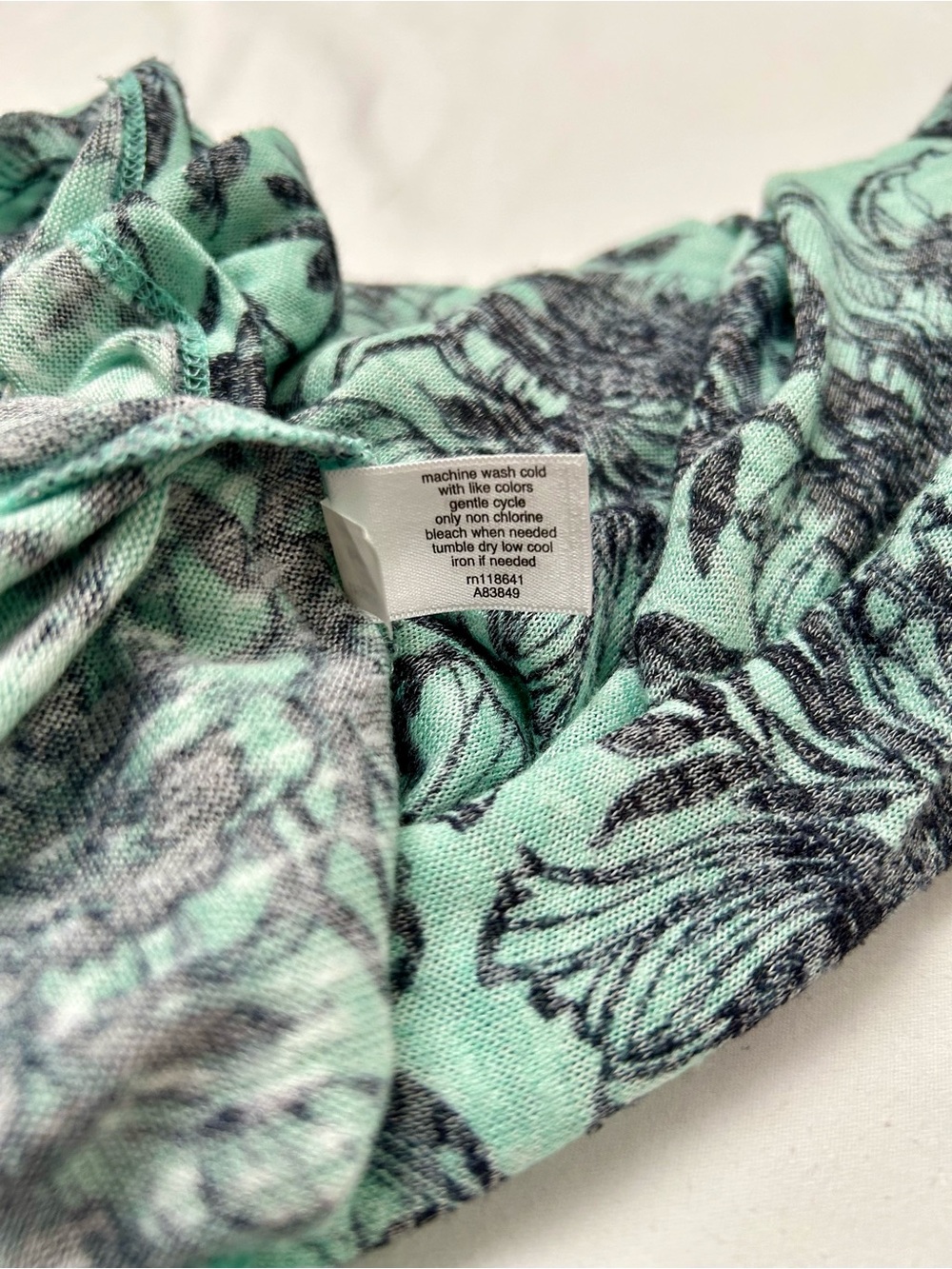 LANE BRYANT MINT GREEN TIE SLEEVE TOP, SIZE 22/24, BLACK SKETCHED FLORAL PRINT - Picture 7 of 7